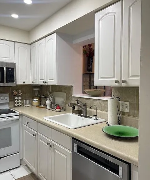 2545 S Ocean Blvd #303 — Photo 5