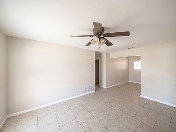 5th image of 2807 Santa Monica Ave