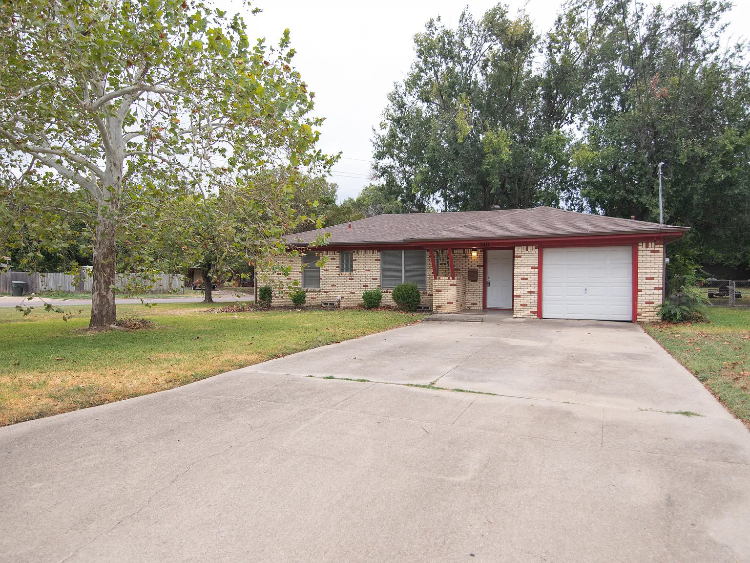 3 bed, 1284 sqft, $1,425 — Photo 3