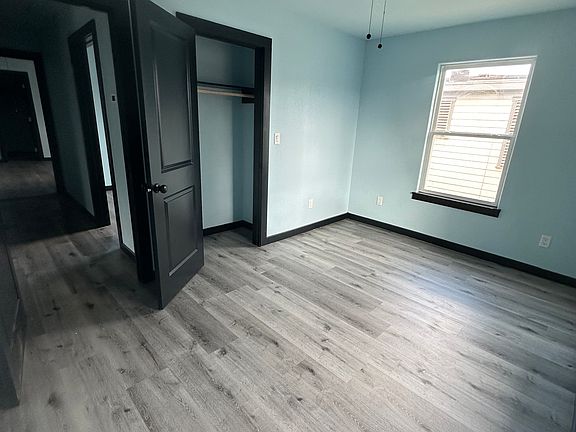 4th image of 3556 S Naylor Cir