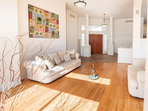 5th image of 4206 Saint Andrews Dr