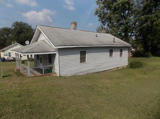 2005 NE Locust Ave, Winston Salem, NC 27105