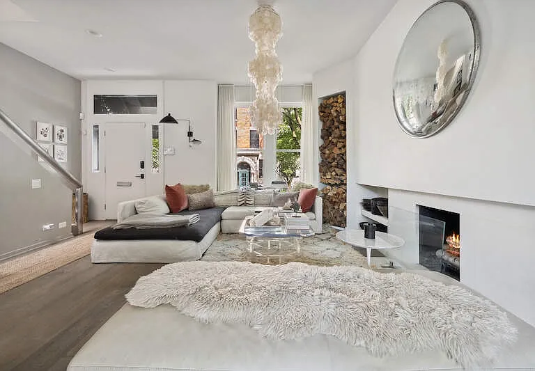 509 W Grant Pl — Photo 4