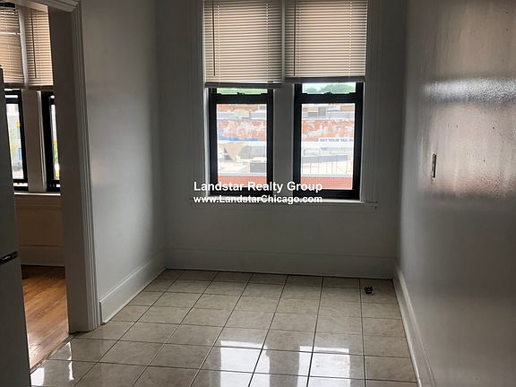 3rd image of 2704 N Sawyer Ave APT 304