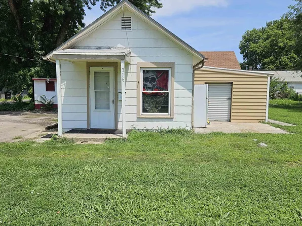 316 NE Gordon St, Topeka, KS 66608