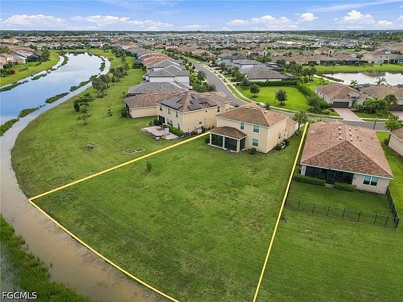 2nd image of 16145 Rosemallow Ln