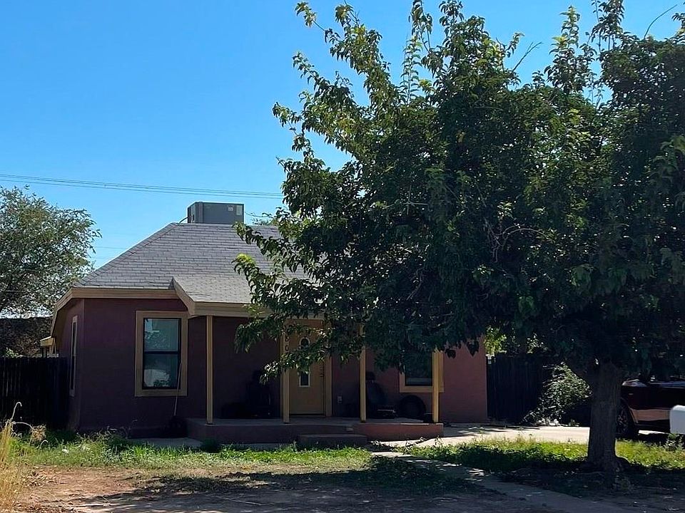 1st image of 809 S 2nd St