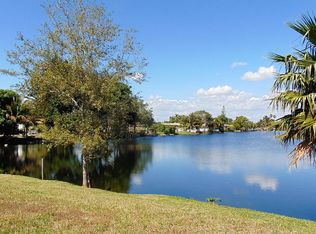 590 Stable Rd APT Z, Paia, HI 96779