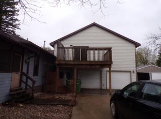 1033 7th Ave, Brookings, SD 57006