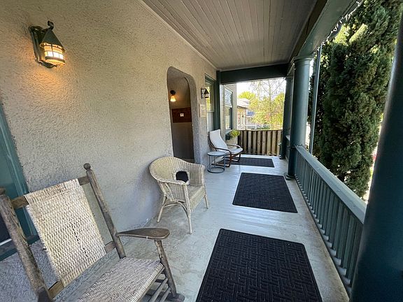 2nd image of 1314 SE Salmon St APT 104