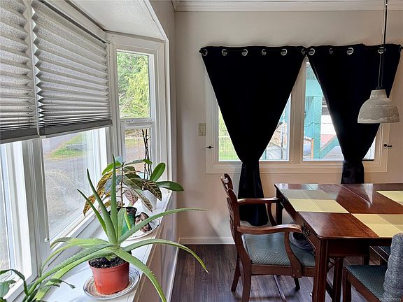 4th image of 2157 Regent Rd #C3