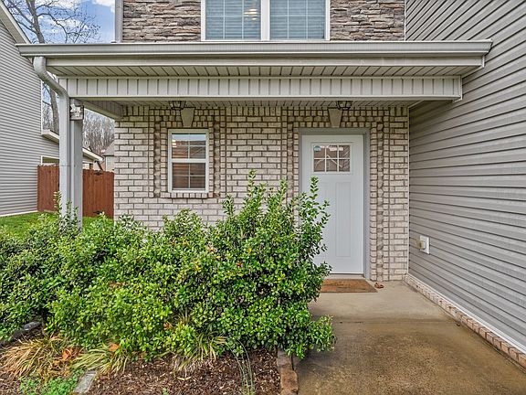 3rd image of 1217 Gentry Dr
