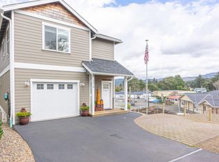 3214 NW Quay Dr, Lincoln City, OR 97367