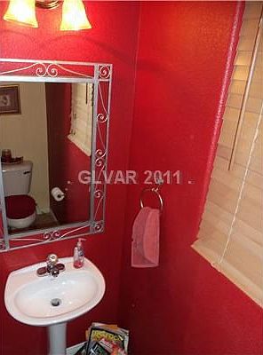 4th image of 9729 Clifford Walk Ave