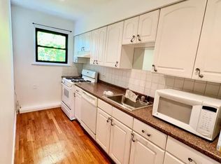 147-31 71st Ave #2, Flushing, NY 11367