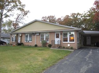 16 Acorn Rd APT A, Manahawkin, NJ 08050