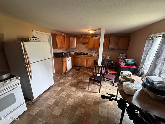2nd image of 119 Garfield Ave