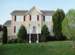 6101 Apple Harvest Dr, Roanoke, VA 24012