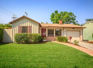 21911 Dumetz Rd, Woodland Hills, CA 91364