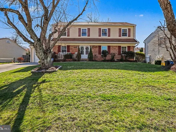 14921 Bauer Dr, Rockville, MD 20853