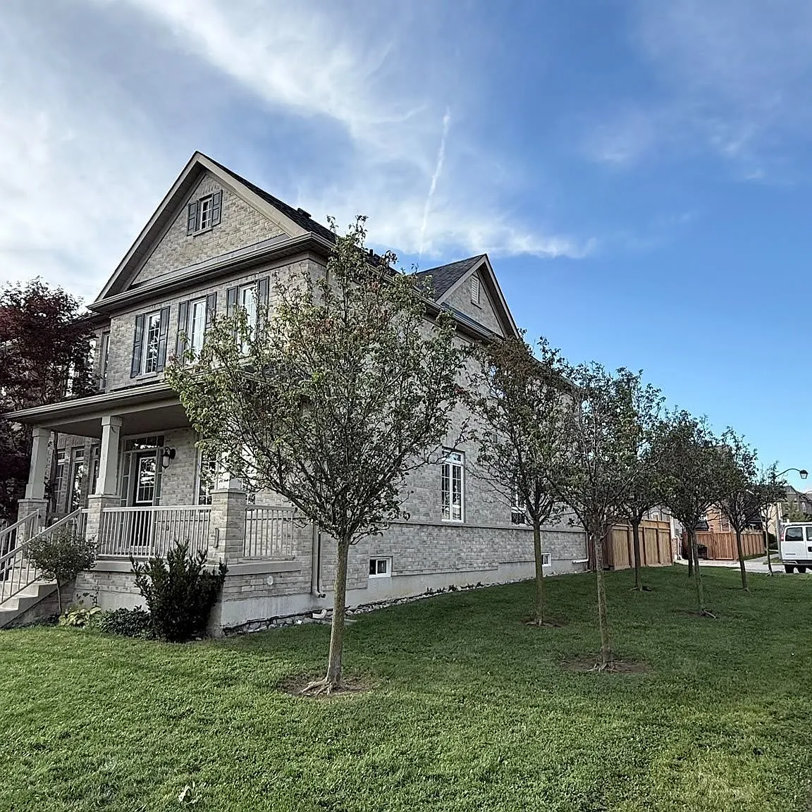 4 bed, $4,000 — Photo 2