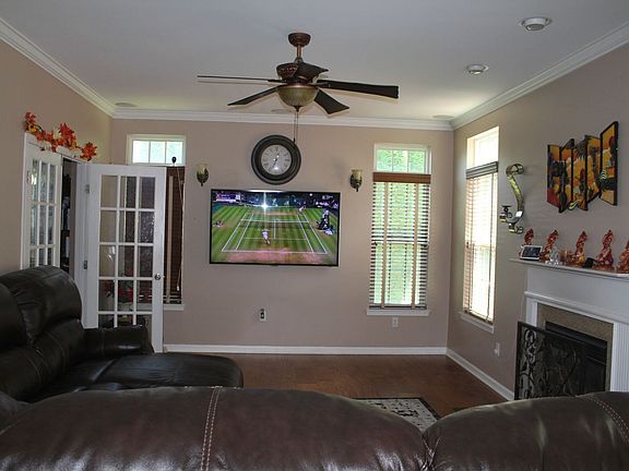 5th image of 69 Galante Cir