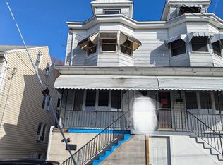 332 Pleasant St, Minersville, PA 17954