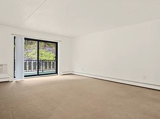 80 N Warren St APT 36, Woburn, MA 01801