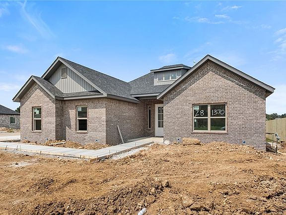 3rd image of 1371 Overcup Oak Ln
