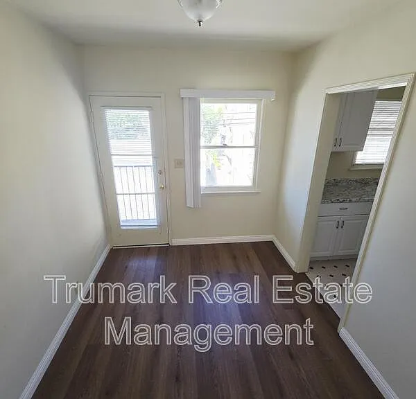919 N Glendale Ave #12 — Photo 8