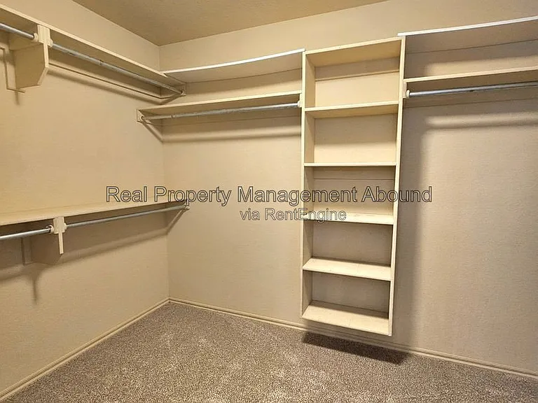 809 W Granger St — Photo 28