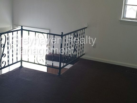 3rd image of 4733 Tessie Ln