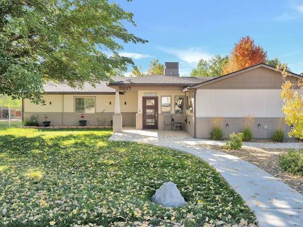 5807 Carl St, Farmington, NM 87402