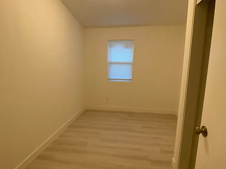 8221 Essen Way — Photo 6