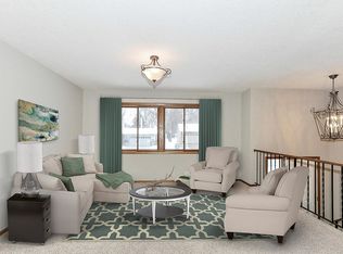 6215 Zinnia Ln N, Maple Grove, MN 55311