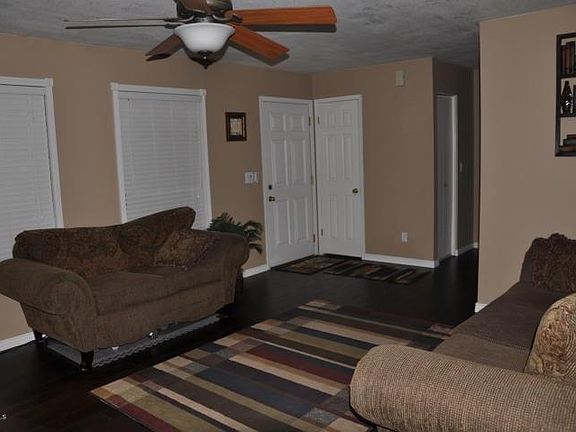 3rd image of 4621 W Gail Dr