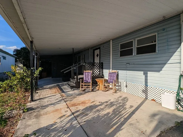 4079 74th Pl N — Photo 3