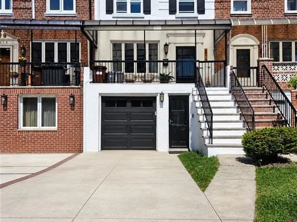 8974 15th Ave, Brooklyn, NY 11228