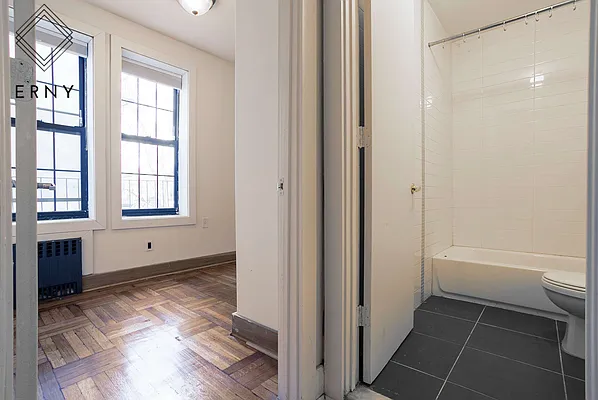 Rented by ERNY LLC | media 38