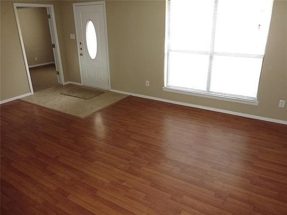 3rd image of 8448 Campanella Dr