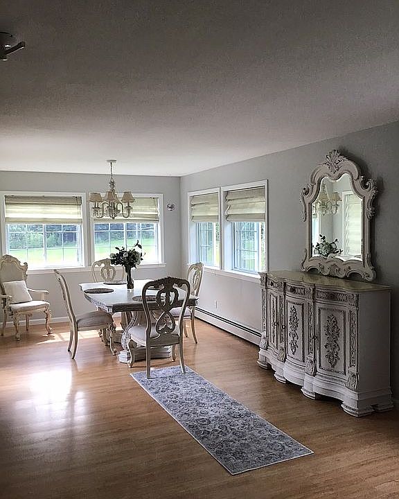 1st image of 4 Heidi Ln