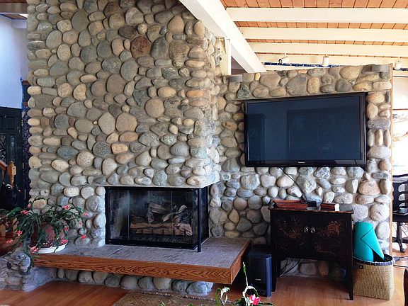 Gas log fireplace great room