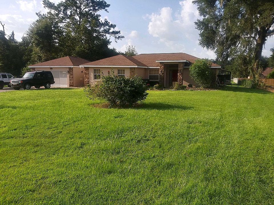 Beautiful front yard