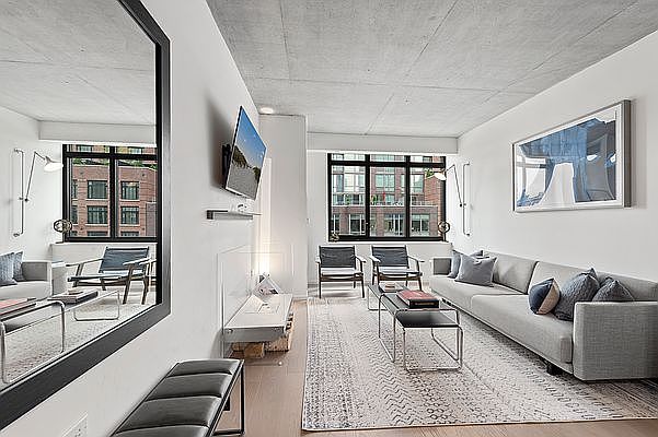 1st image of 196 Orchard St #5B