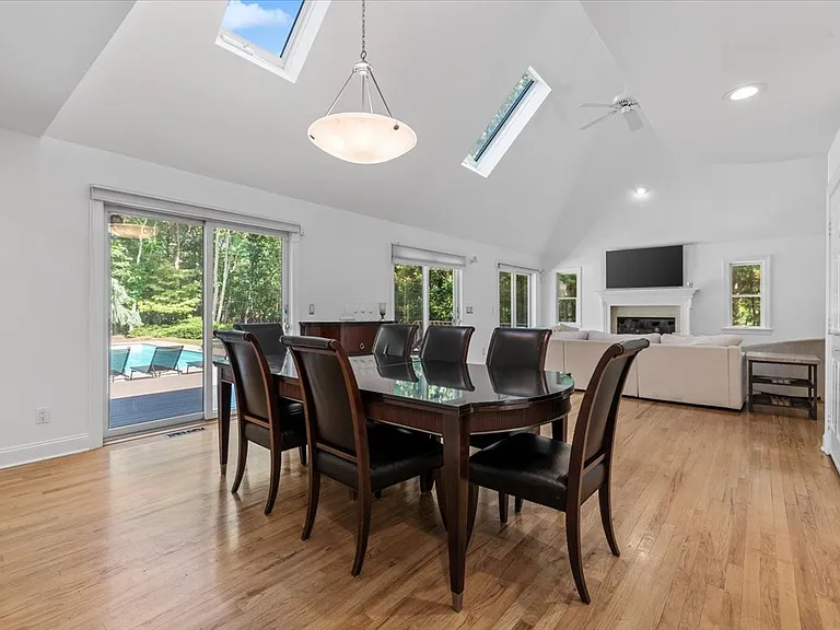 6 Bennett Dr — Photo 17