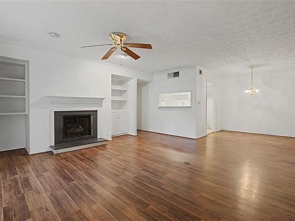 4th image of 308 Park Ridge Cir