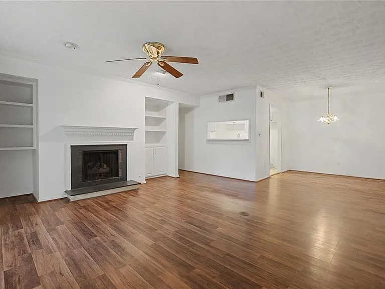 308 Park Ridge Cir — Photo 4