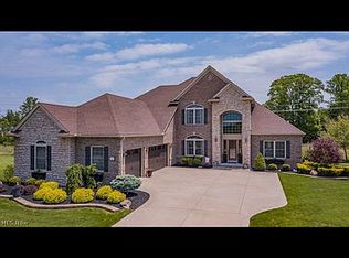 4776 Perie Wood Ln, Kent, OH 44240