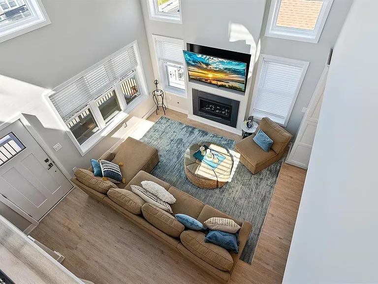 21 N Wyoming Ave #B — Photo 8