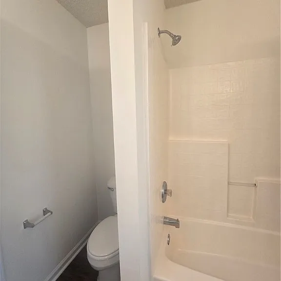 9852 Whitefield Ave #B — Photo 7